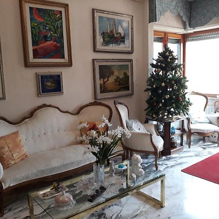 Home Denise E Luca Latina Luaran gambar