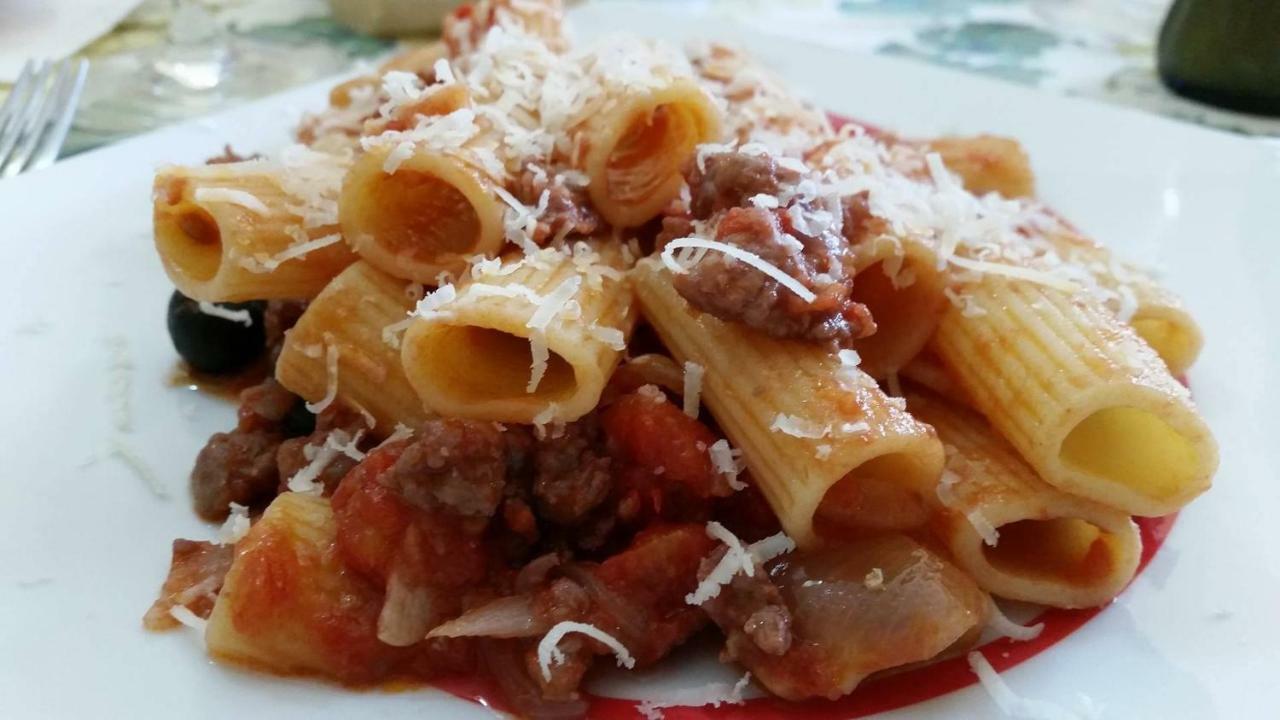 Home Denise E Luca Latina Luaran gambar
