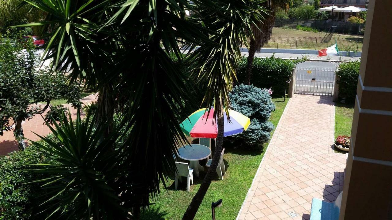 Home Denise E Luca Latina Luaran gambar