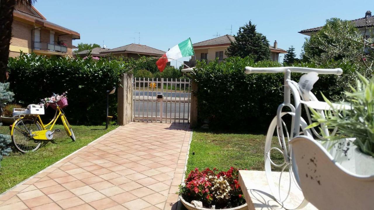 Home Denise E Luca Latina Luaran gambar