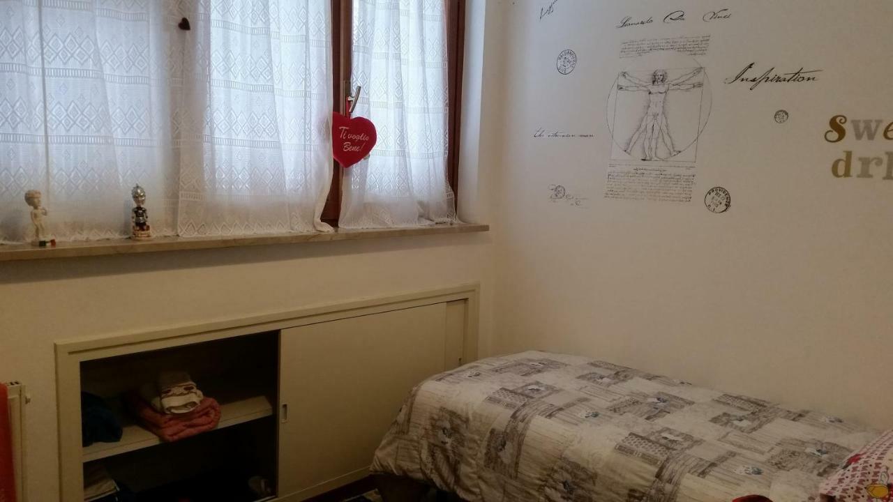 Home Denise E Luca Latina Luaran gambar