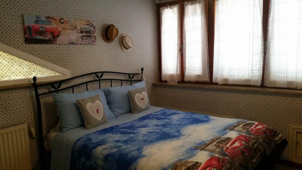 Home Denise E Luca Latina Luaran gambar