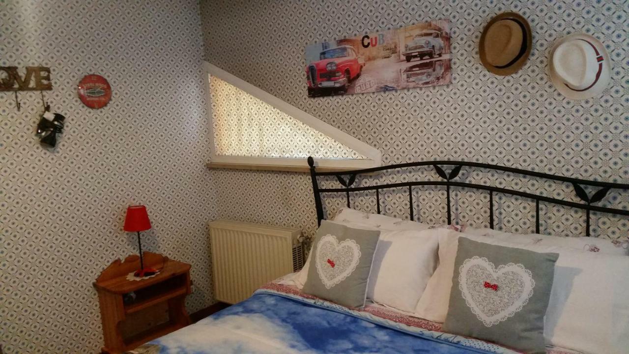 Home Denise E Luca Latina Luaran gambar